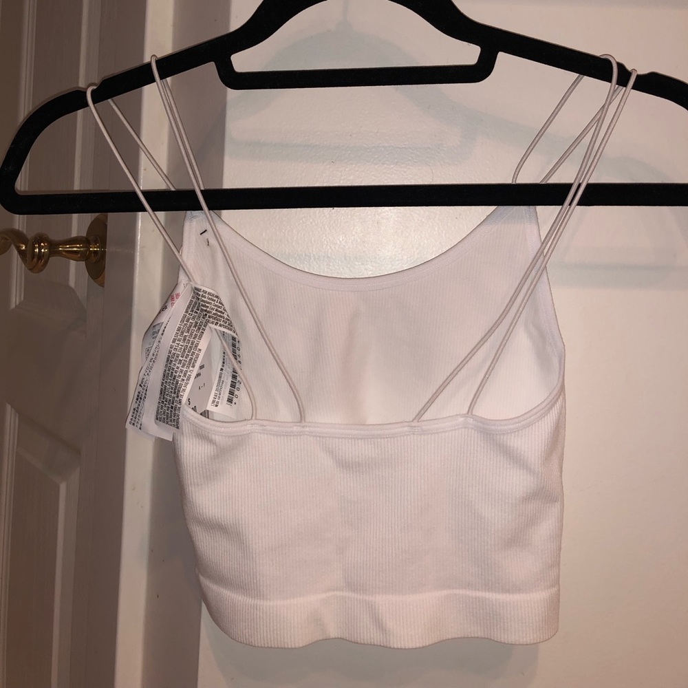 crop top - Picture 2 of 2